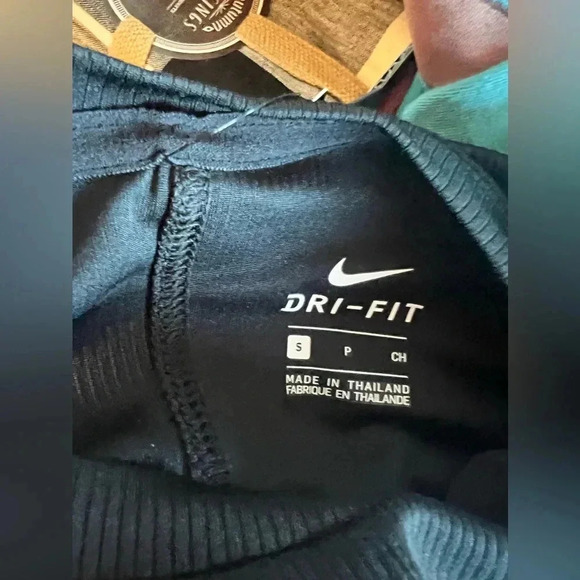 Nike - Dri-Fit Training & Dry - Athletic Tank - Picture 2 of 4